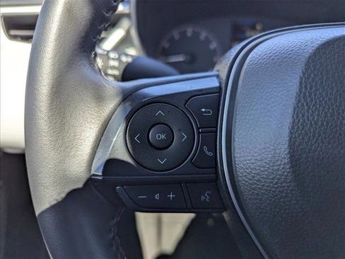 Used 2025 Toyota Corolla SE image 12