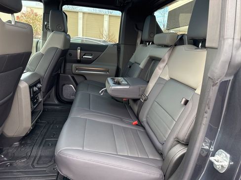 Used 2025 GMC Hummer EV 3X image 52