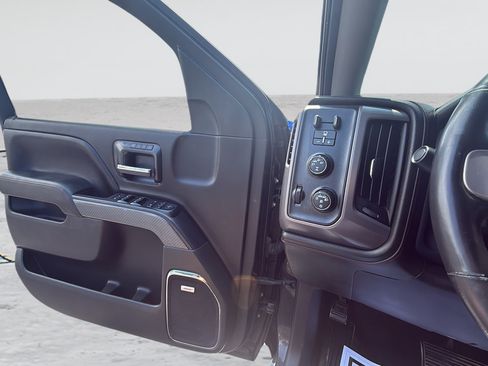 Used 2016 GMC Sierra 1500 SLT w/ All-Terrain Package AWD/4WD image 25