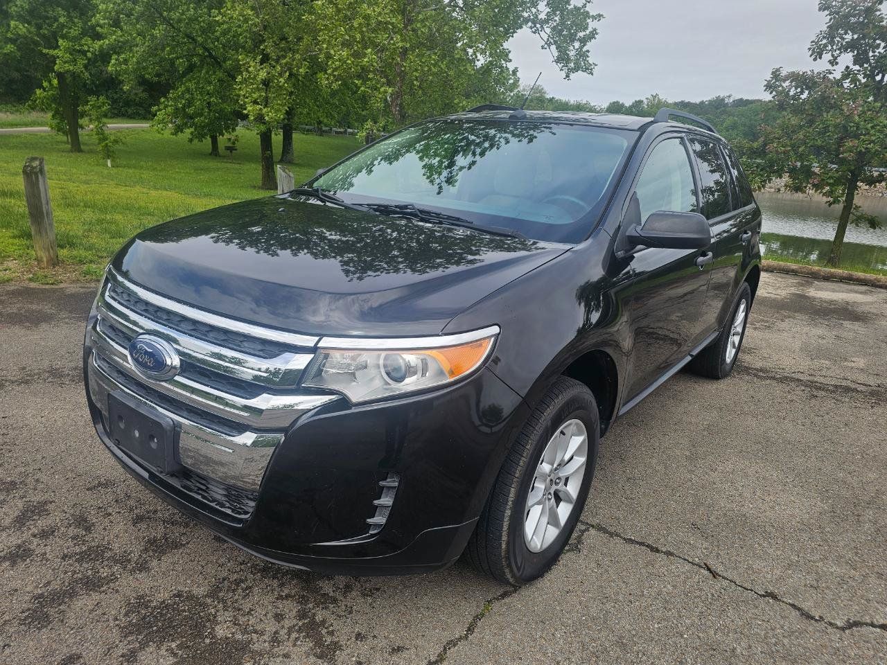 Used 2013 Ford Edge SE FWD image 12