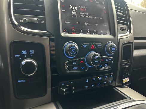 Used 2018 RAM 2500 Laramie w/ Sport Appearance Group AWD/4WD image 14