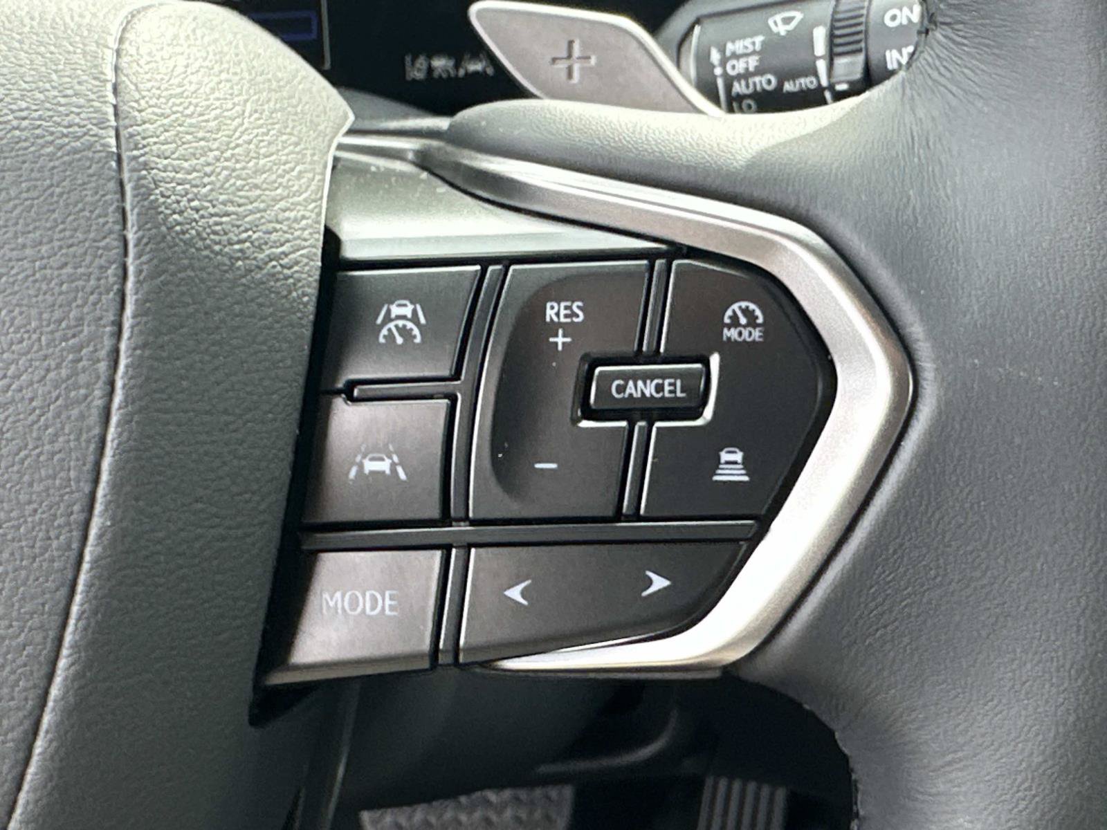 New 2026 Lexus RX 350h AWD/4WD image 17
