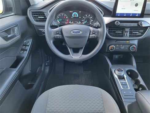 Certified 2022 Ford Escape SE image 31