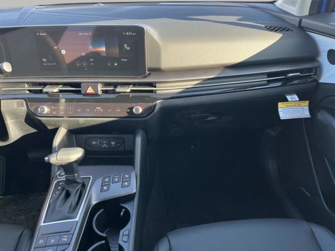 New 2026 Kia Sportage SX image 13