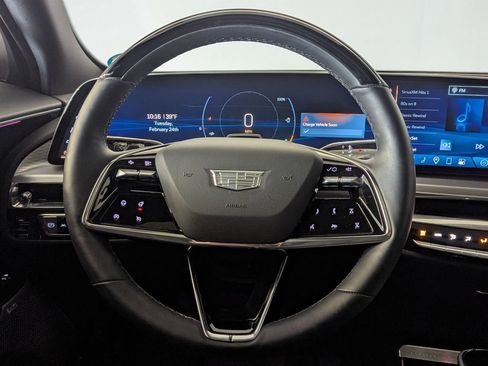 Used 2024 Cadillac Lyriq Luxury w/ LPO, Floor Liner Package image 39