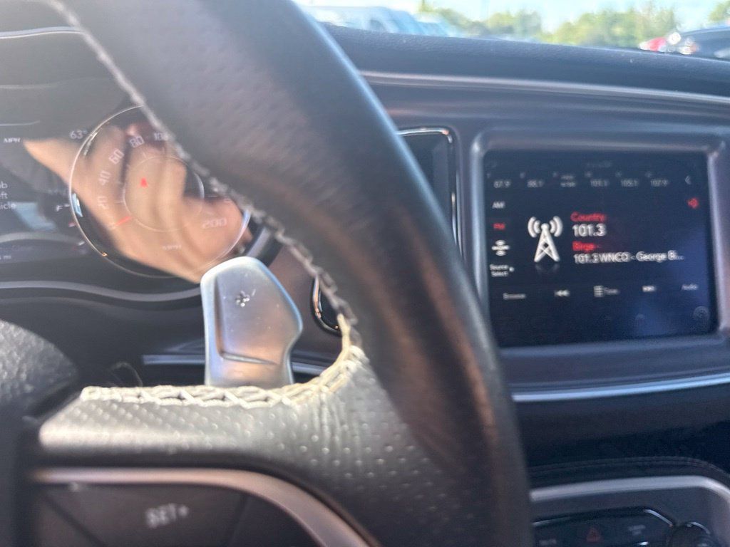 Used 2021 Dodge Challenger SRT Hellcat RWD image 30