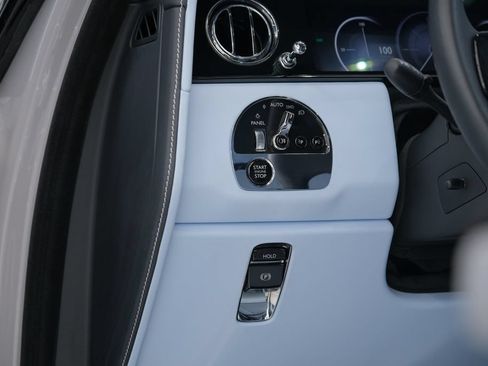 Used 2025 Rolls-Royce Cullinan AWD/4WD image 51