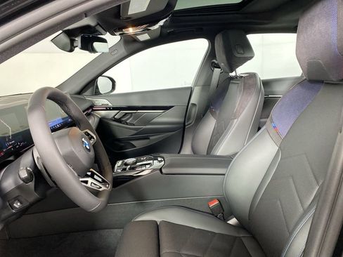 New 2026 BMW 530i xDrive w/ M Sport Package image 6