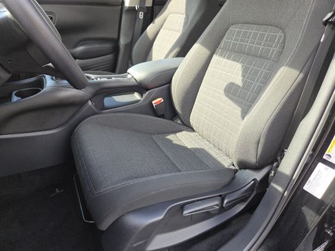 Used 2025 Honda HR-V LX image 27