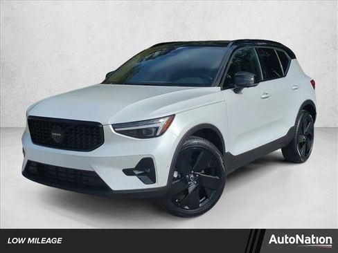 Used 2026 Volvo XC40 B5 Ultra w/ Protection Package Premier AWD/4WD image 1