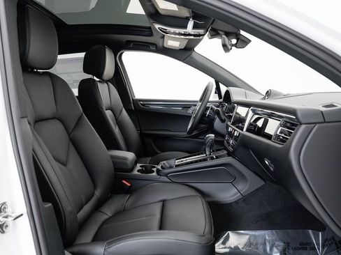 New 2025 Porsche Macan image 23