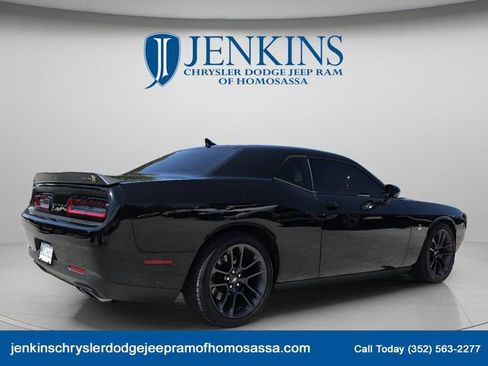Used 2021 Dodge Challenger R/T Scat Pack RWD image 2