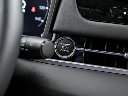 New 2025 Mitsubishi Outlander SE AWD/4WD image 19