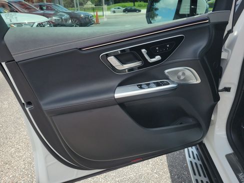 Certified 2023 Mercedes-Benz EQE 500 4MATIC SUV image 20
