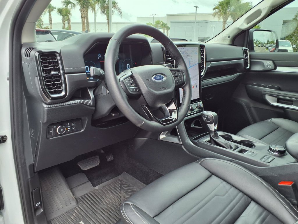 Used 2025 Ford Ranger Lariat w/ FX4 Off-Road Package AWD/4WD image 23