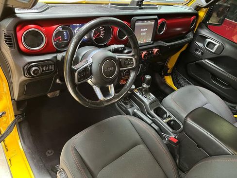 Used 2020 Jeep Wrangler Unlimited Rubicon AWD/4WD image 9