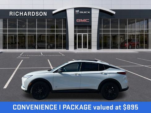 Used 2025 Buick Envista Sport Touring w/ Convenience I Package FWD image 2