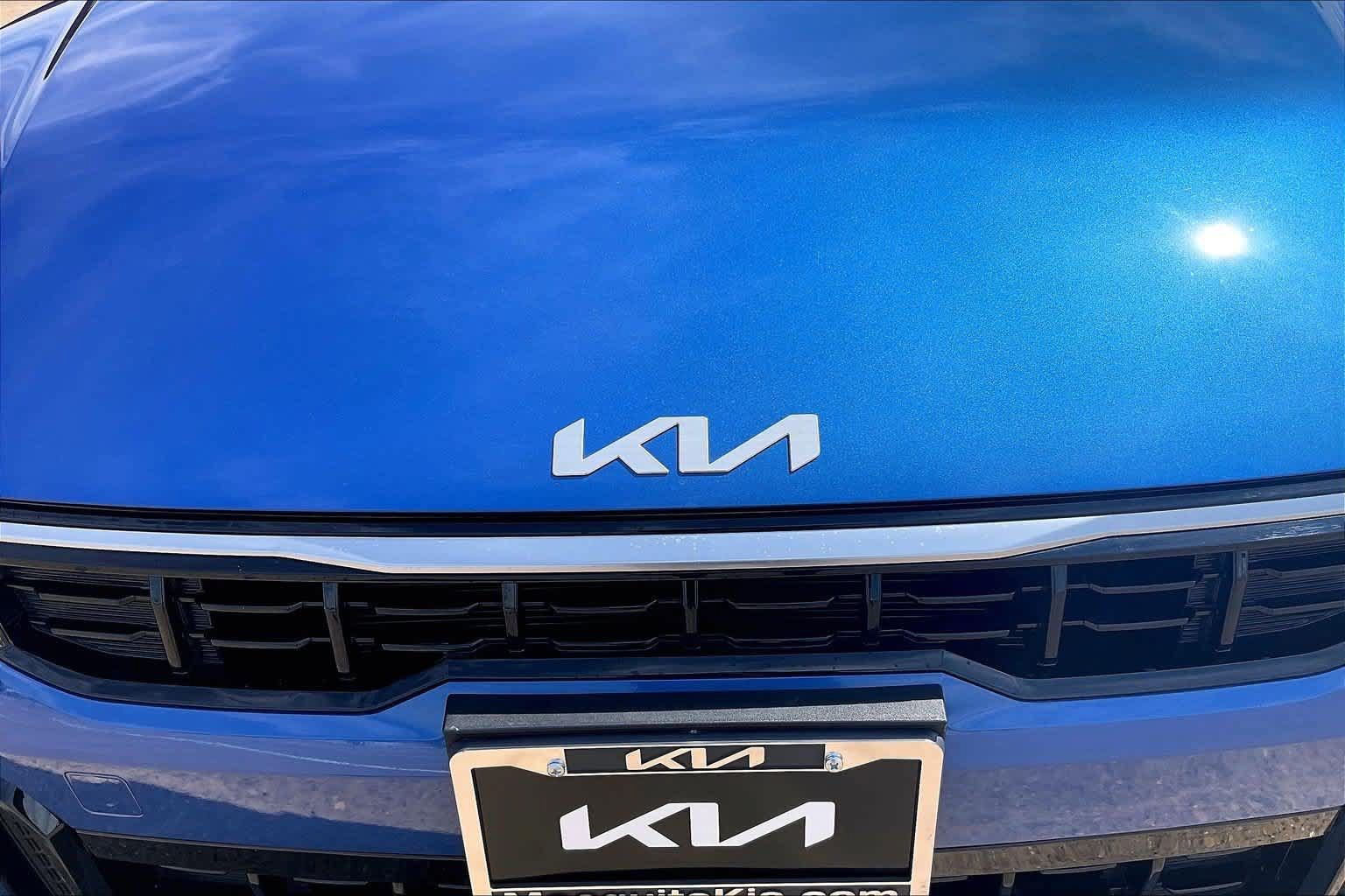 Certified 2025 Kia K4 EX w/ GT-Line Premium Package FWD image 32