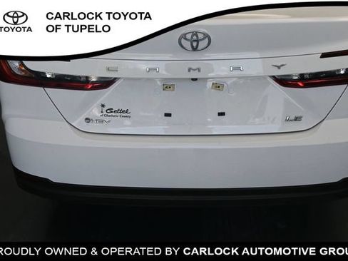 Used 2025 Toyota Camry SE FWD image 12