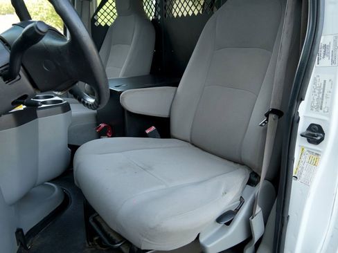 Used 2014 Ford E-150 and Econoline 150 w/ Power Group RWD image 6