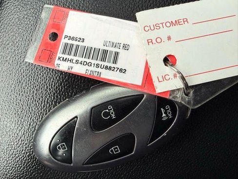 Used 2025 Hyundai Elantra SEL image 21