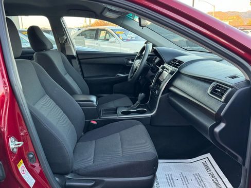 Used 2015 Toyota Camry LE FWD image 11