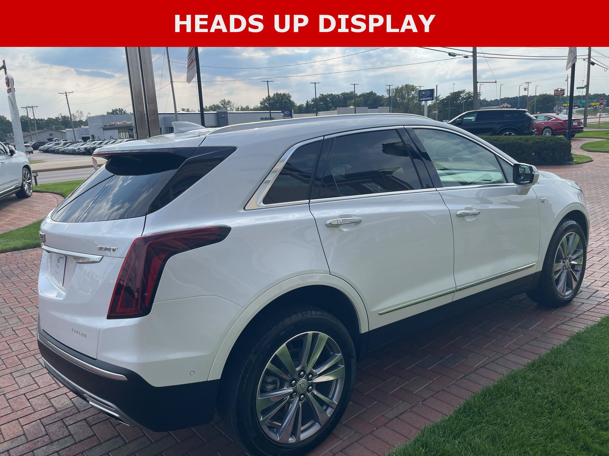 Used 2024 Cadillac XT5 Premium Luxury w/ Technology Package AWD/4WD image 7