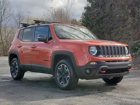 Used 2016 Jeep Renegade Trailhawk image 1