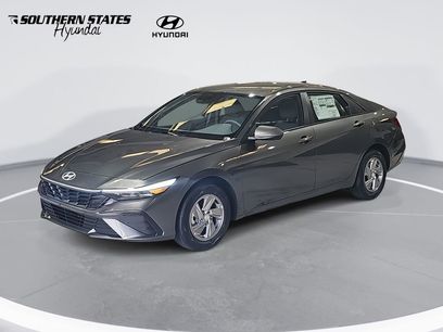New 2026 Hyundai Elantra SE w/ Cargo Package