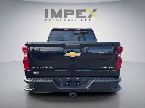 Used 2026 Chevrolet Silverado 1500 Custom RWD image 4