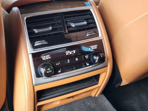 Used 2018 BMW 750i xDrive AWD/4WD image 35