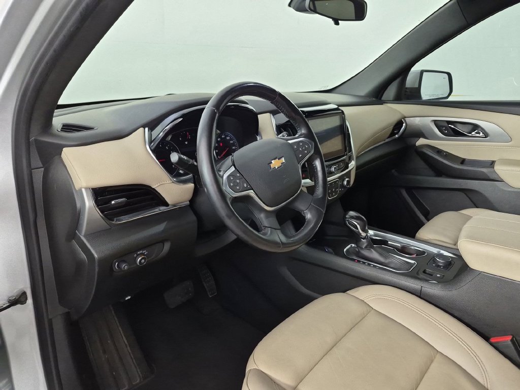 Certified 2022 Chevrolet Traverse LT FWD image 18