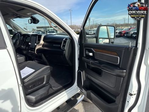 Used 2024 RAM 2500 Laramie AWD/4WD image 33