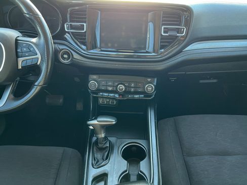 Used 2022 Dodge Durango SXT w/ Anodized Platinum Package image 13