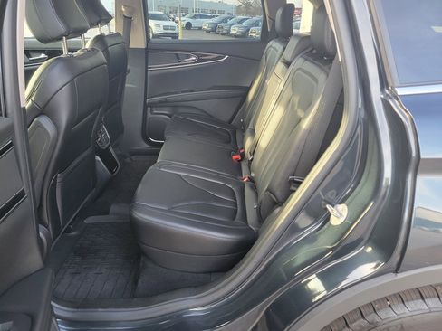 Certified 2022 Lincoln Nautilus AWD w/ Premium Package image 30