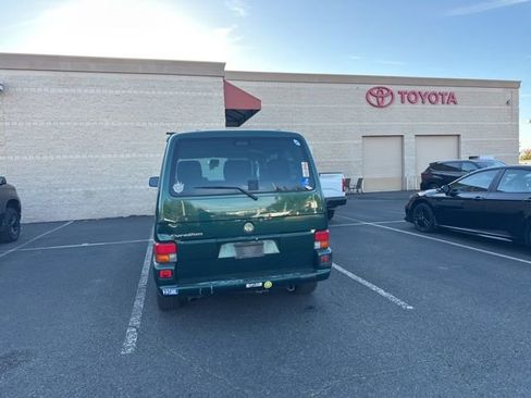 Used 2003 Volkswagen Eurovan MV FWD image 9