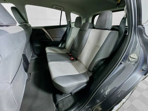 Used 2015 Toyota RAV4 LE FWD image 27