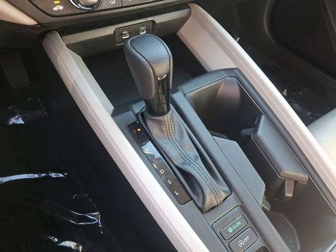 Used 2023 Honda Accord EX image 17