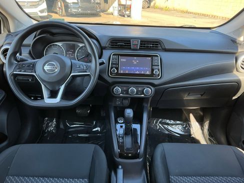 Used 2021 Nissan Versa S FWD image 11