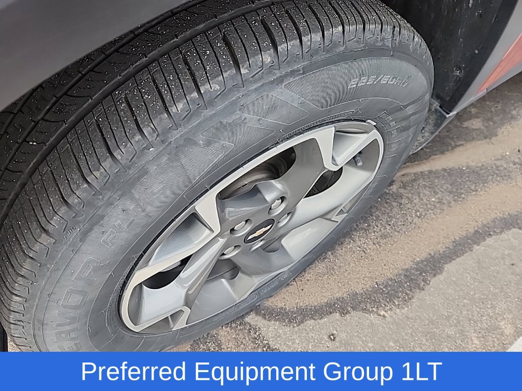 Used 2024 Chevrolet Trax LT w/ Driver Confidence Package FWD image 9