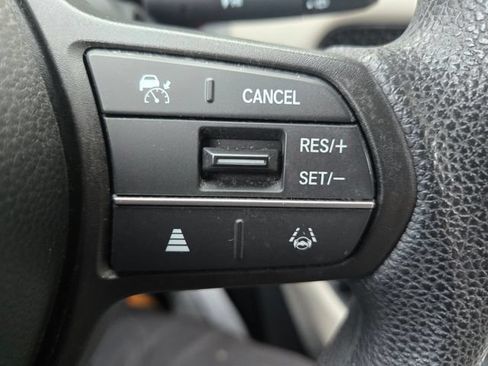 Used 2023 Honda HR-V LX image 24