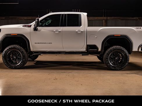 Used 2024 GMC Sierra 2500 SLE w/ SLE Convenience Package image 6