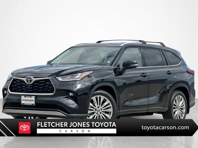 Used 2023 Toyota Highlander Platinum