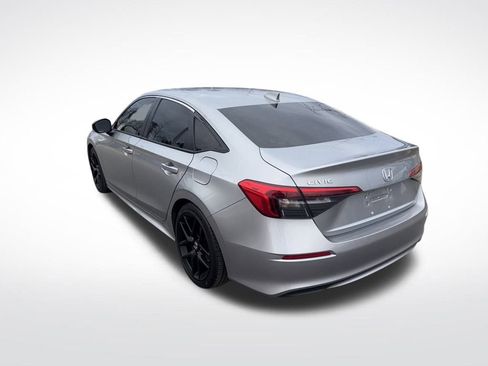 Used 2023 Honda Civic EX image 9