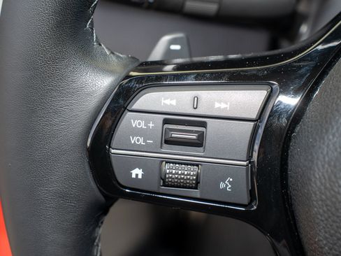 Certified 2025 Honda Pilot Touring image 34