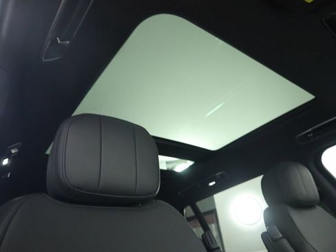 New 2026 Land Rover Range Rover Long Wheelbase SE AWD/4WD image 20