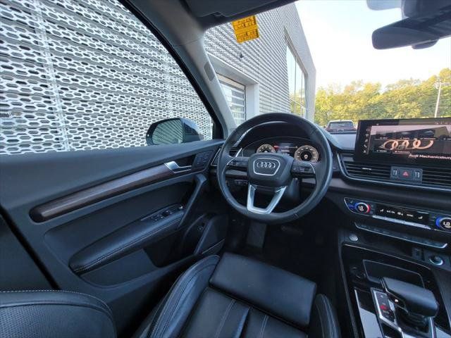 Used 2023 Audi Q5 2.0T Premium Plus w/ Premium Plus Package AWD/4WD image 18