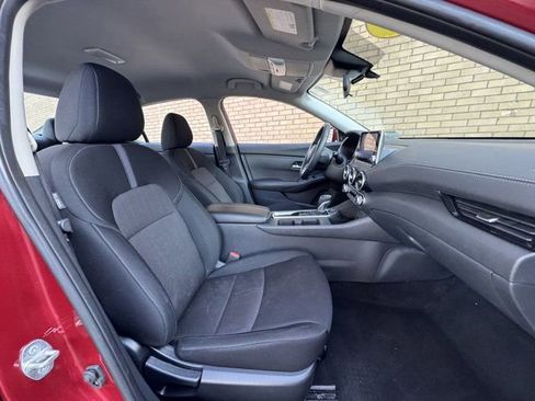 Used 2022 Nissan Sentra SV w/ Trunk Package image 7