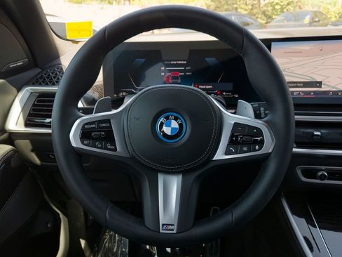 Used 2026 BMW X5 xDrive50e w/ M Sport Package AWD/4WD image 18