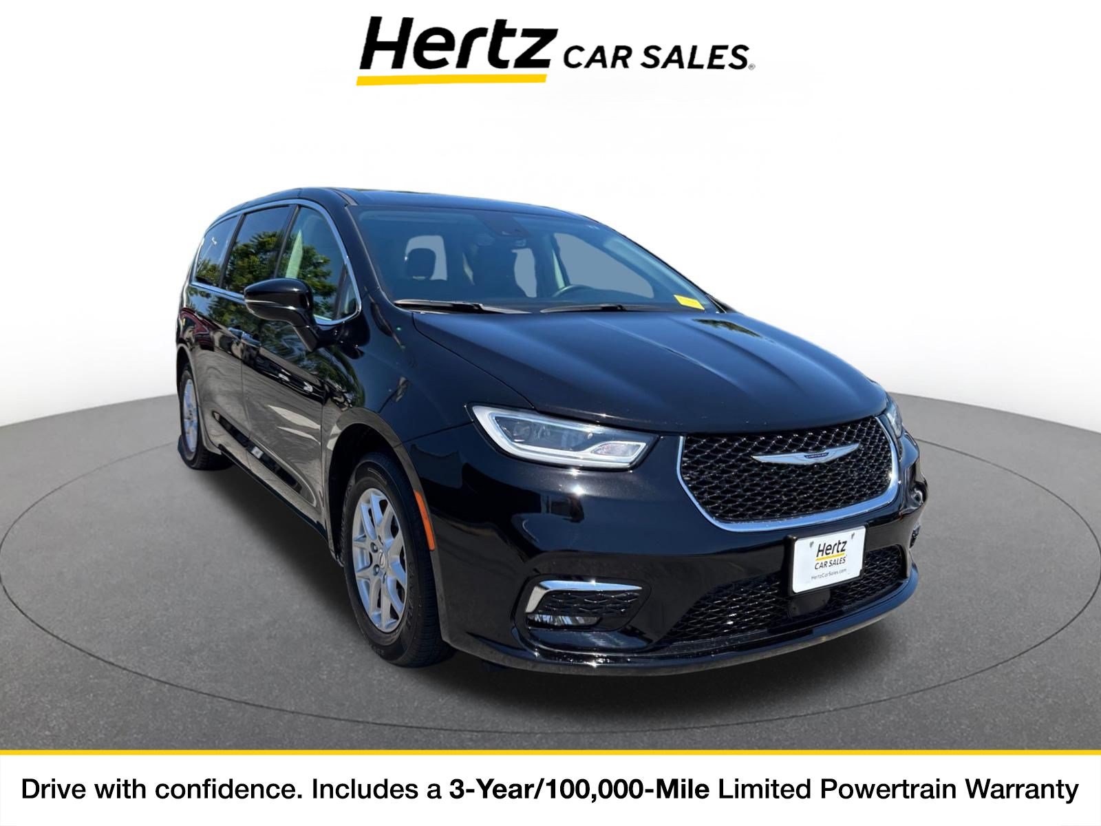 Used 2024 Chrysler Pacifica Touring-L FWD image 1